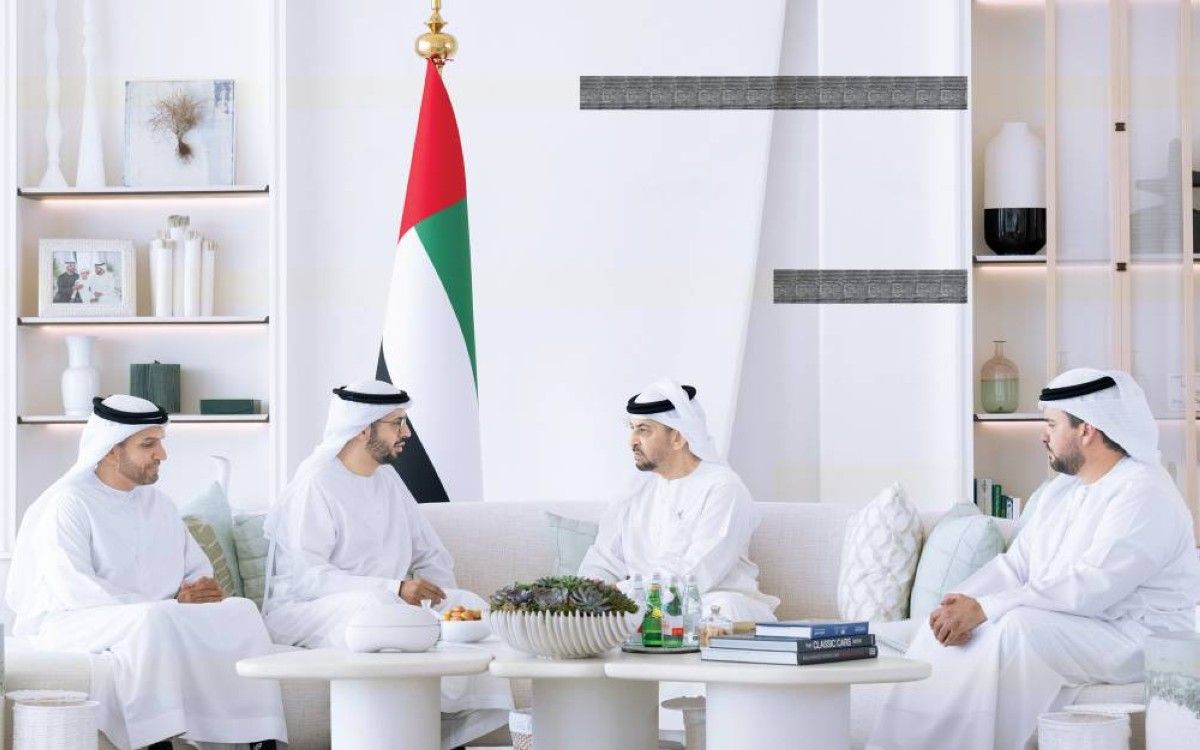 حمدان بن زايد يطلع على أبرز مشاريع «الشؤون الإسلامية والأوقاف والزكاة»