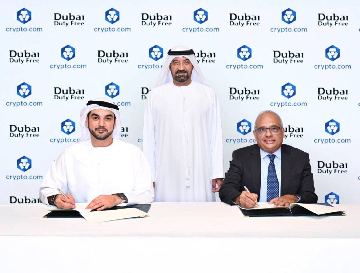 الدفع بالعملات المشفرة في طيران الإمارات وسوق دبي الحرة