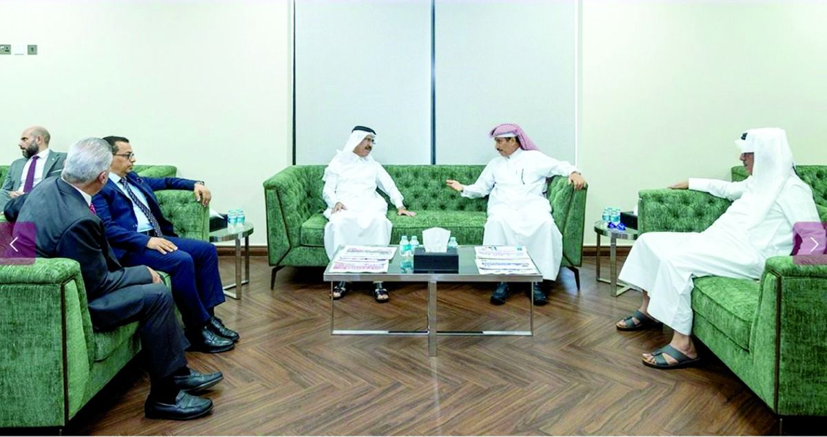 «القطري للصحافة» يقدم خدمات صحية للصحفيين