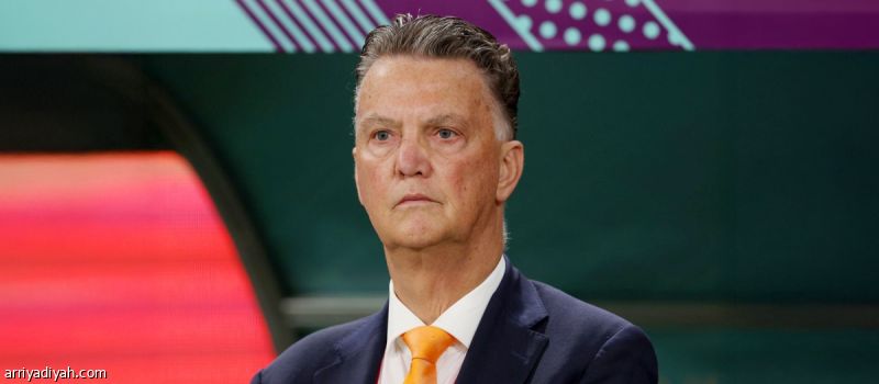 فان جال يتعافى من السرطان