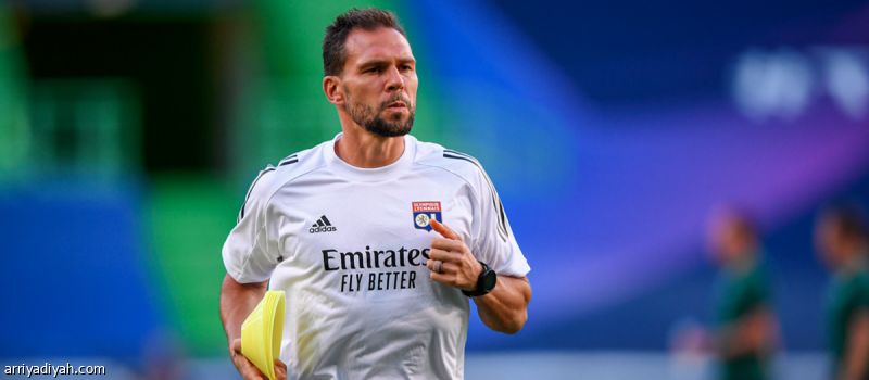 معد ليون ينضم إلى طاقم الاتحاد