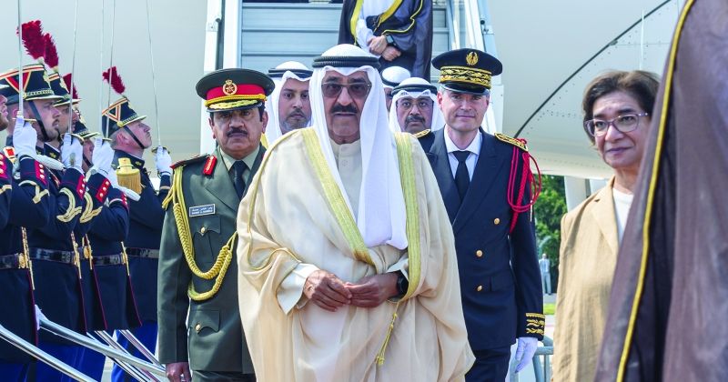 صاحب السمو: تعزيز الشراكة بين الكويت وفرنسا لتحقيق نقلة نوعية في الخدمات الصحية