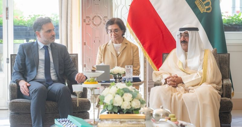 سمو الأمير: تعزيز التعاون الإستراتيجي مع الشركات الكبرى في فرنسا