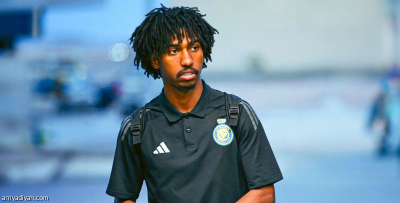 الاتحاد يخطف هزازي النصر ويطلب العمري