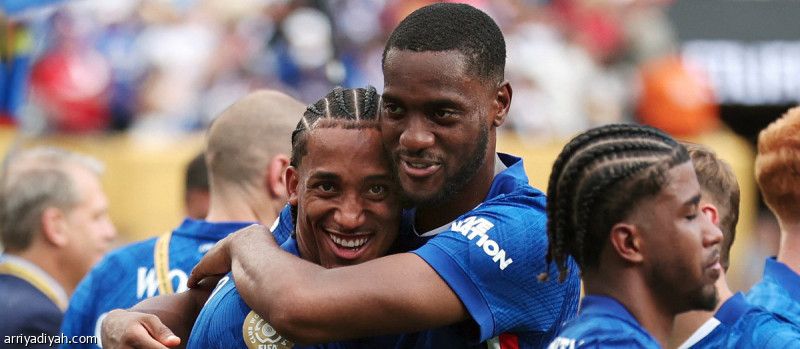 «البلوز» يحسمها بنتيجة 2010 و2015