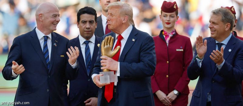 «فيفبرو»: «فيفا» انشغل بالأموال وتجاهل اللاعبين