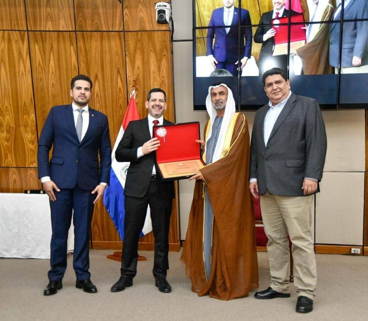 برلمان باراغواي يشيد بدور الإمارات في نشر قيم التسامح والسلام