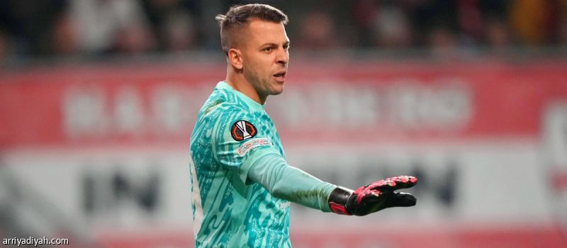 موسمان.. موريس يحمي شباك الخليج