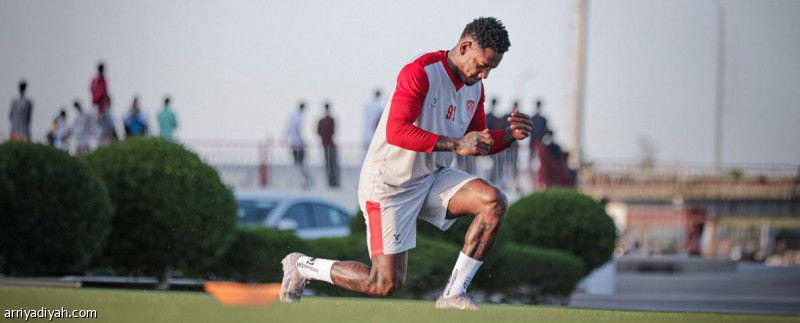 بينهم مهاجم هندوراس.. النجمة يتفق مع 4 لاعبين