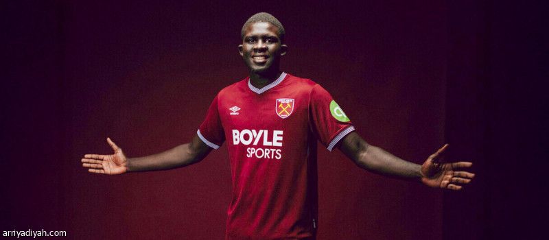 ضيوف يدعم دفاع وست هام