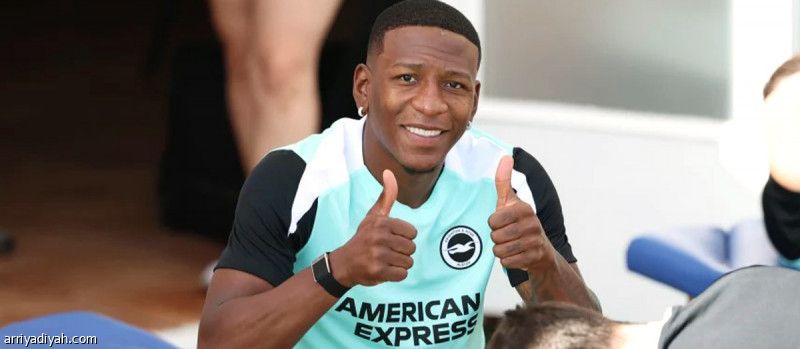 بـ 40 مليونا.. برايتون يتخلى عن إستوبينان