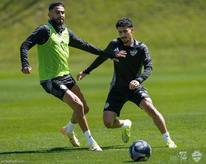 الجمعة.. تيرول أول اختبارات الأهلي