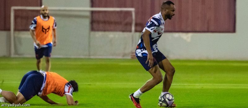 الأهلي يسبق الشباب إلى الخيبري