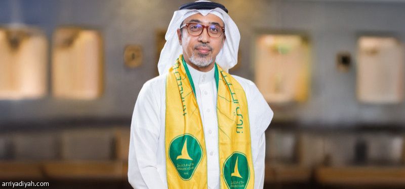 قبل «عمومية» الخليج.. خريدة يتسلح بمستندات الخبرة