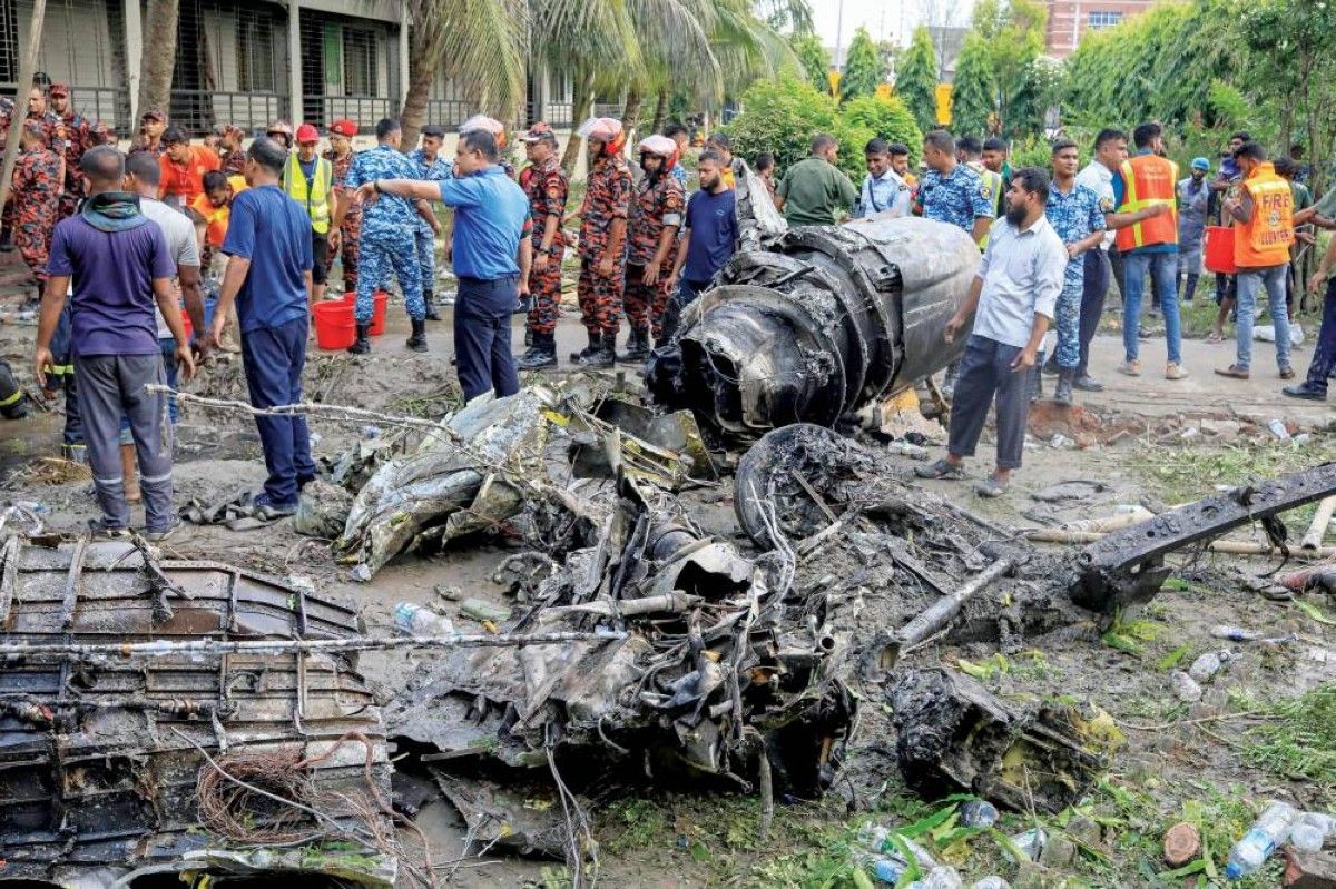 الإمارات تتضامن مع بنغلاديش بعد اصطدام طائرة بمدرسة وجامعة