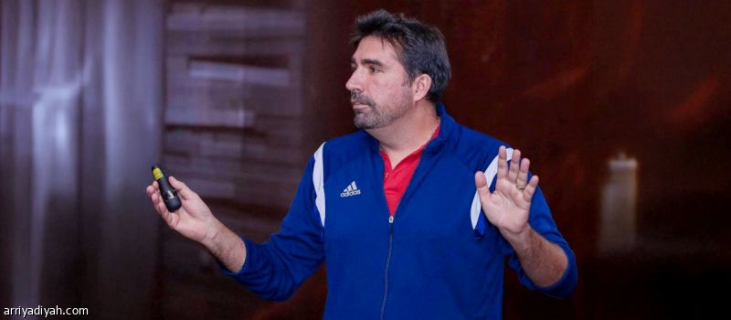 «الحكام» تستبدل معسكر أبها بالطائف