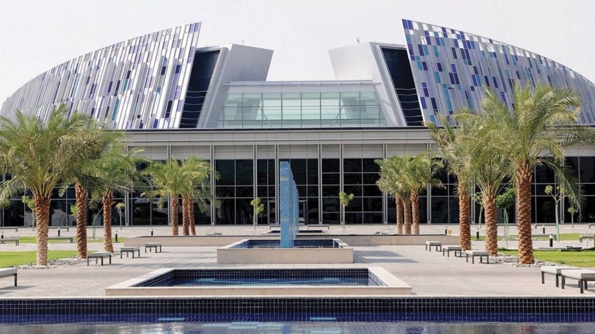 جامعة الإمارات تحصل على براءة اختراع روبوتات ذكية