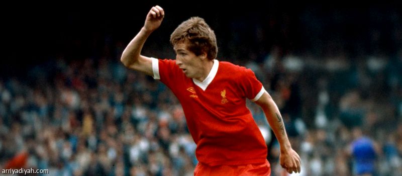 الأحزان مستمرة.. جماهير «الريدز» تُودع جونز