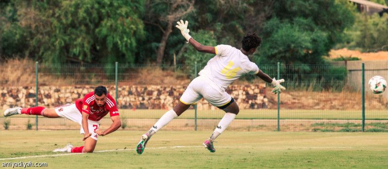 الأهلي يقسو على البنزرتي بخماسية