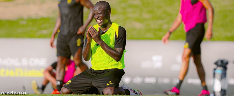 السبت.. دوليو الاتحاد في معسكر البرتغال