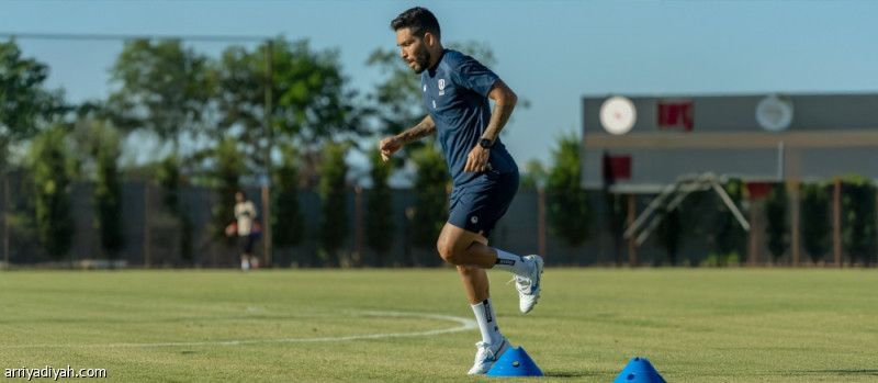 الأخدود يستعد على فترتين