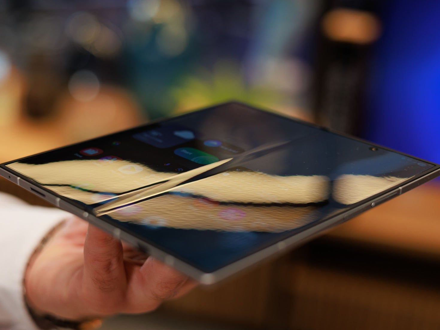 ما سبب صعوبة فتح Galaxy Z Fold 7؟.. “سامسونج” تكشف التفاصيل