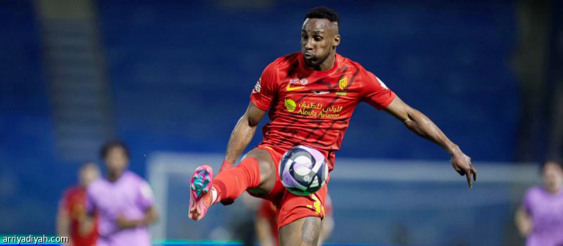 الثلاثاء.. كينيونيس يكمل عقد القادسية