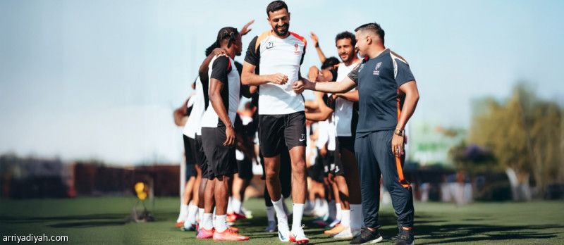 السالم وسنيور يلتحقان بتدريبات القادسية