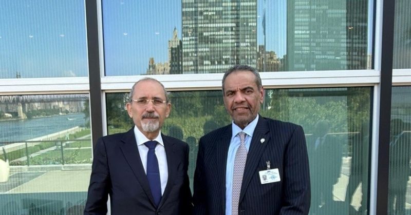 وزير الخارجية يبحث مع نظيريه الأردني والباكستاني سبل تطوير العلاقات في مختلف المجالات