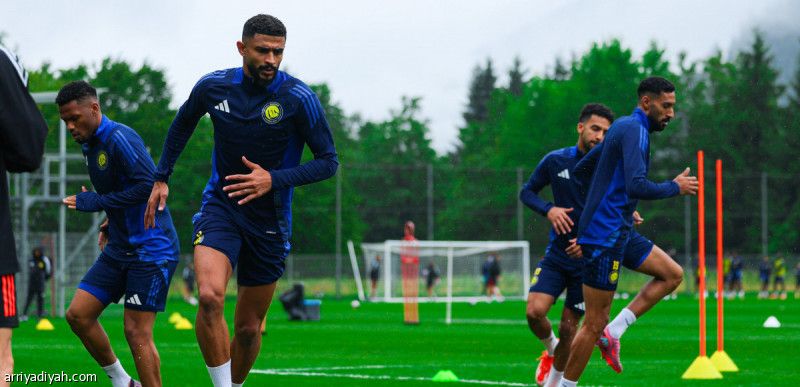 النصر يتمسك بالـ 60 مليونا.. القادسية يدخل سباق العمري