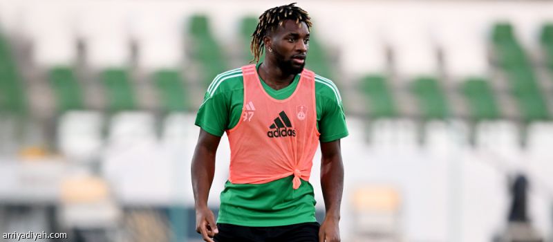 الأهلي.. ماكسيمان خارج حسابات يايسله