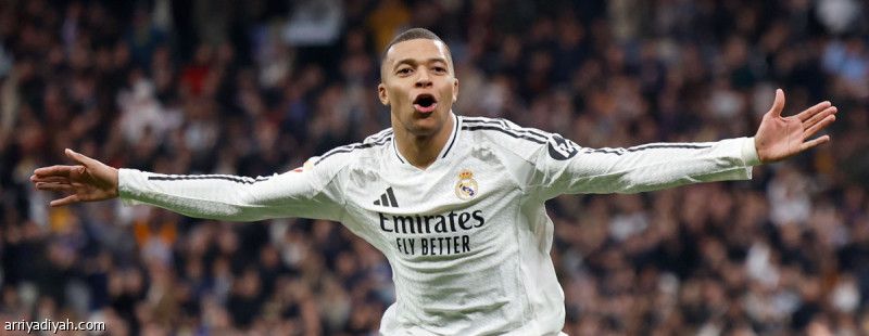 مبابي يرث قميص الأساطير