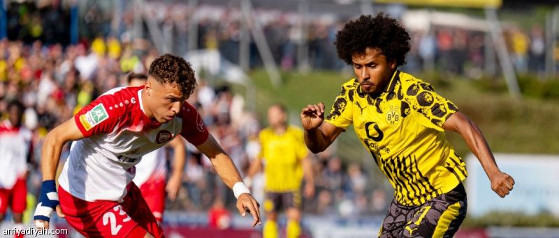 دورتموند يستعرض بالتجربة الأولى