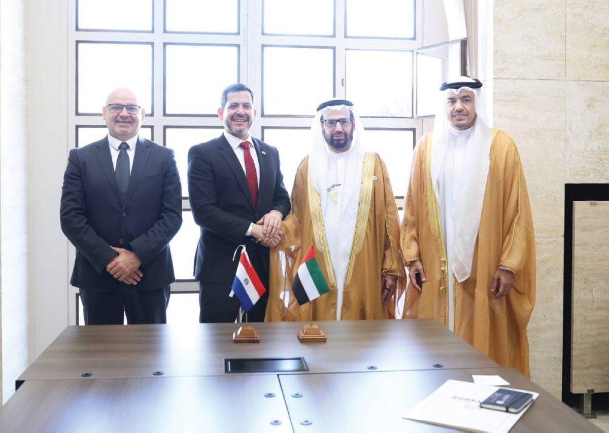 بحث تنمية التعاون بين الإمارات والباراغواي