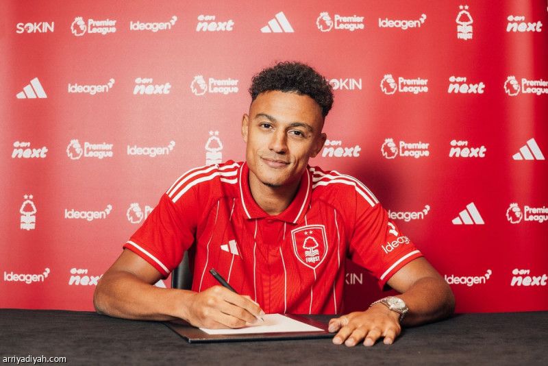 نوتنجهام يضم ندوي من بولونيا