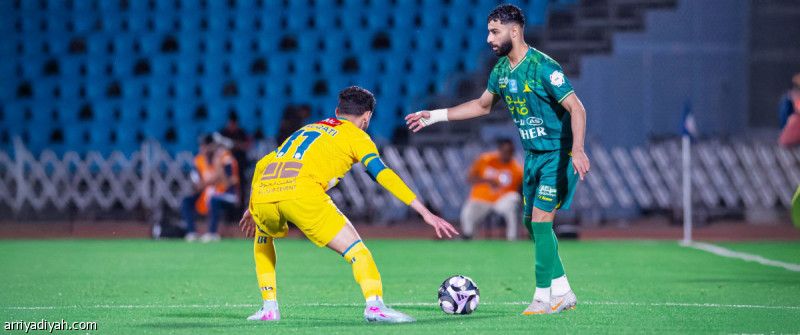 الأهلي يضم أبو الشامات ويجدد عقد فلاتة