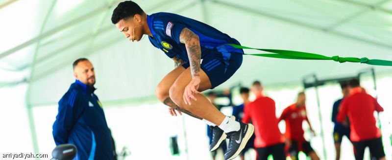 كوريري: ويسلي يدخل اهتمامات بولونيا