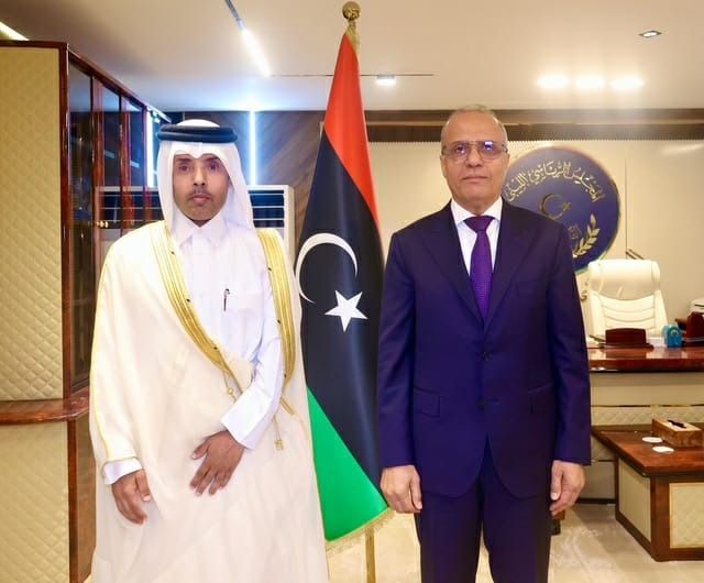 نائب رئيس المجلس الرئاسي الليبي يجتمع مع سفير دولة قطر