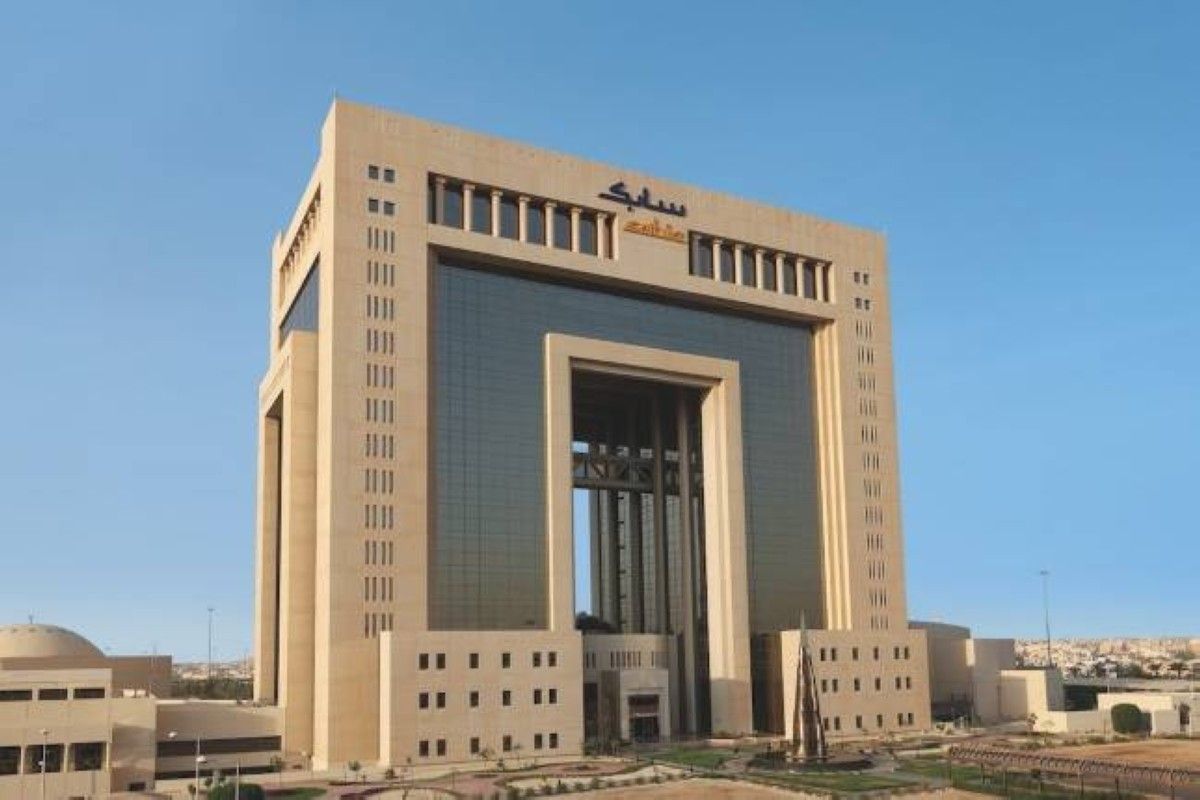 "سابك" السعودية تخسر 4 مليارات ريال خلال الربع الثاني