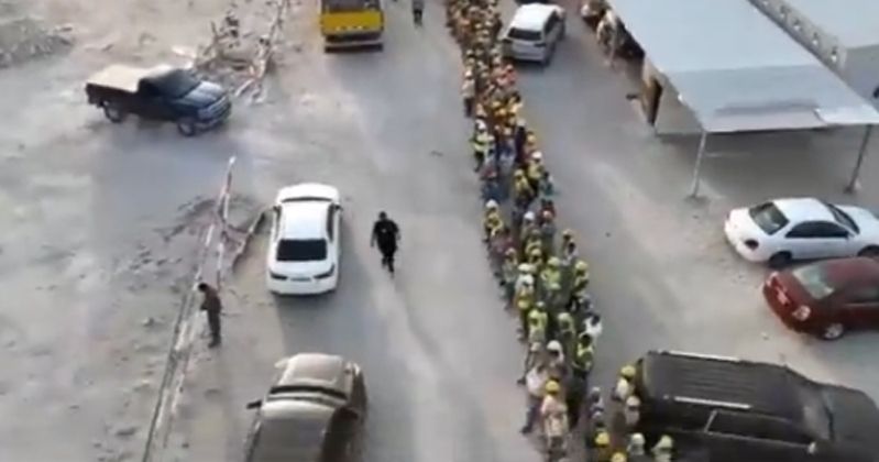 ضبط 36 عاملاً مخالفاً في أحد مشروعات «السكنية» بالمطلاع