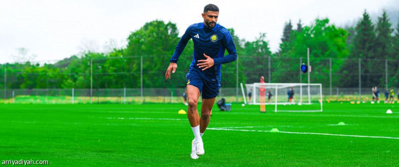 جيسوس يرفض رحيل العمري