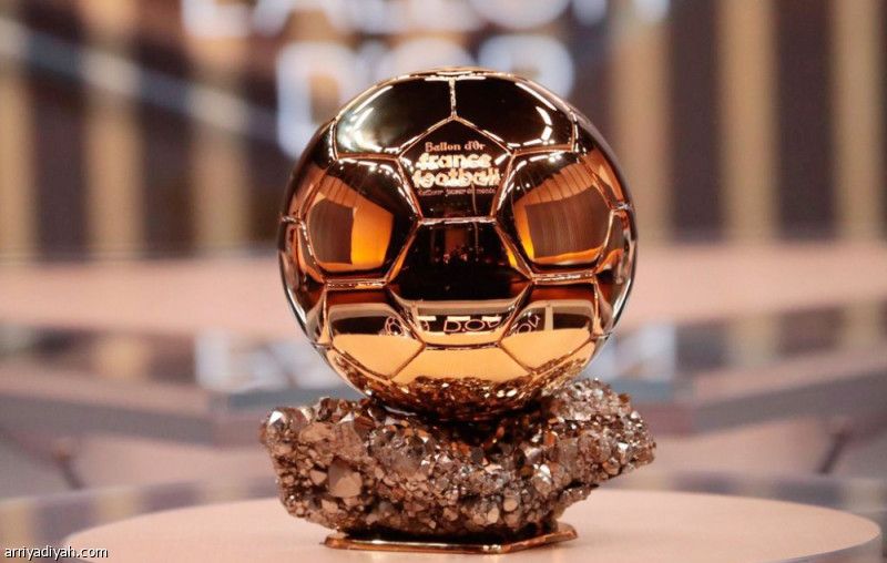 الخميس.. الإعلان عن مرشحي الكرة الذهبية