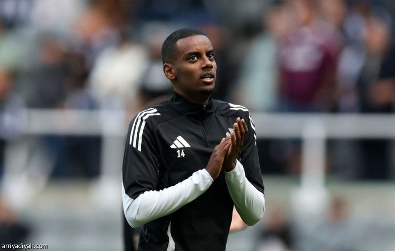 نيوكاسل يطلب من إيزاك العودة