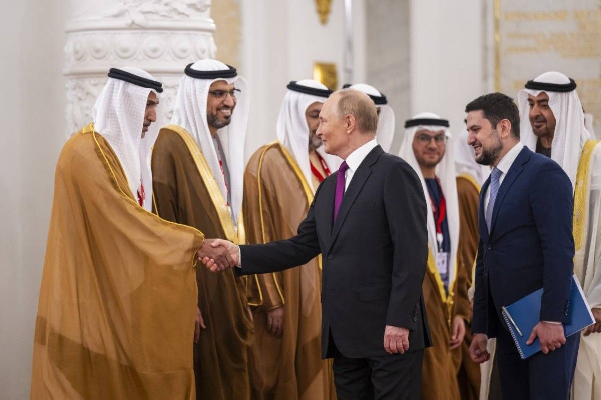 محمد بن زايد : الإمارات تواصل دعم التعاون لمواجهة التحديات العالمية وتحقيق السلام والازدهار