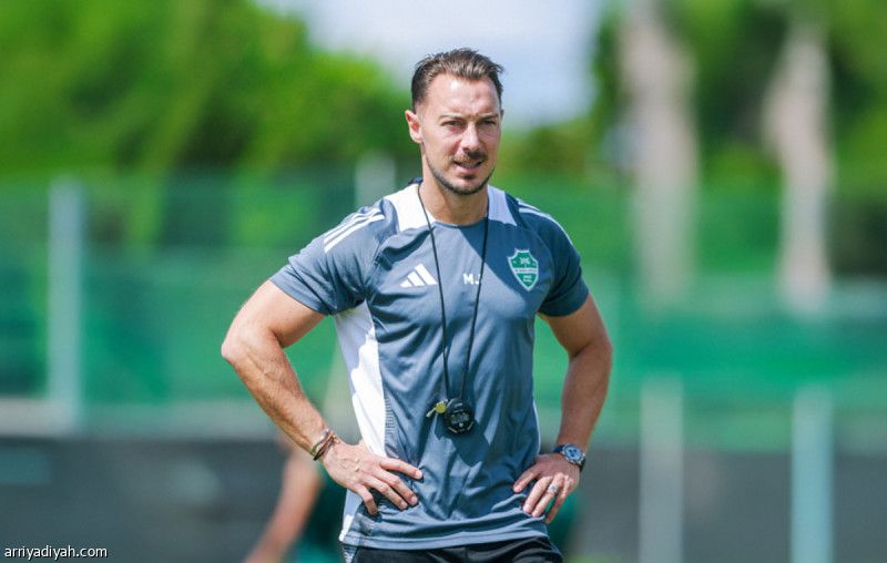 الرياض يختبر الأهلي قبل السوبر