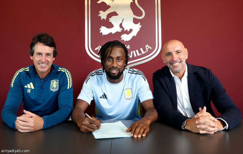 مهاجم الأفيال يعزز صفوف أستون فيلا