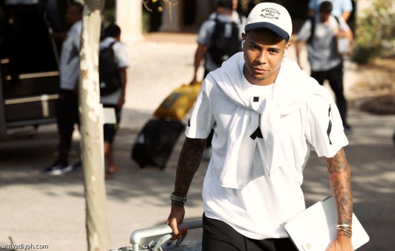 ويسلي وأنجيلو إلى النخبة.. وجيسوس يدرس البدلاء