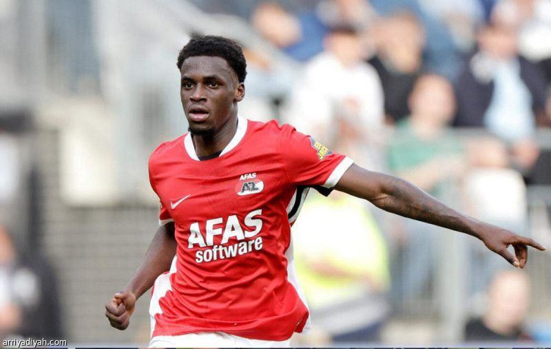 ليفركوزن يقترب من ضم مهاجم ألكمار