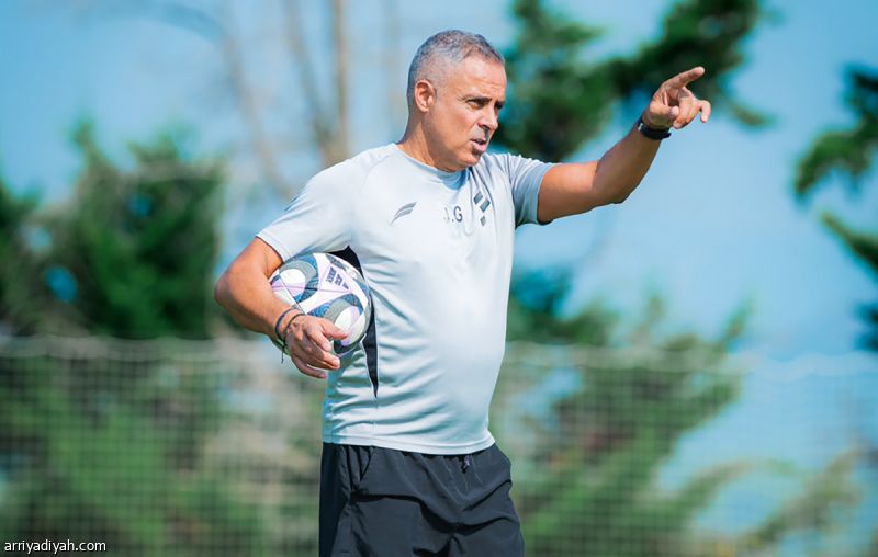 الفتح.. جوميز ينتظر حارسا ومهاجما أجنبيين