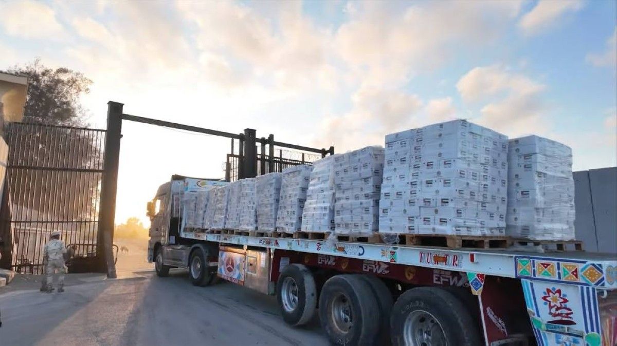 الإمارات تنفذ الإنزال الجوي الـ68 للمساعدات على غزة